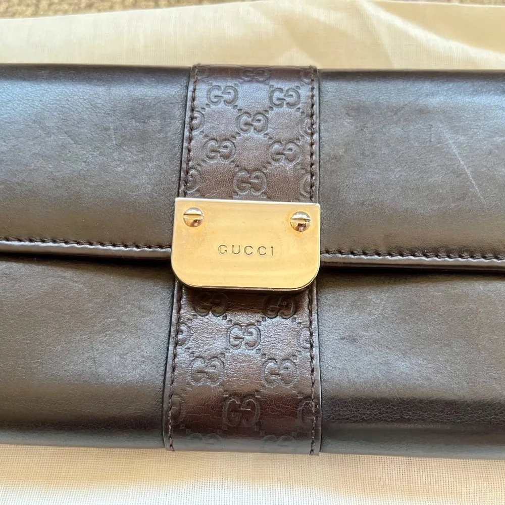 Authentic Gucci GG Embossed Leather Wallet, Brown - Picture 2 of 11